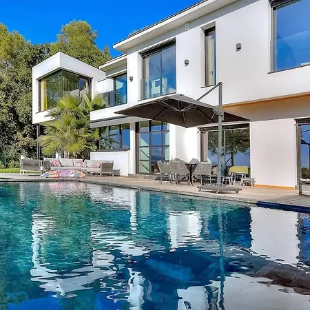 Luxe & Piscine Vila *